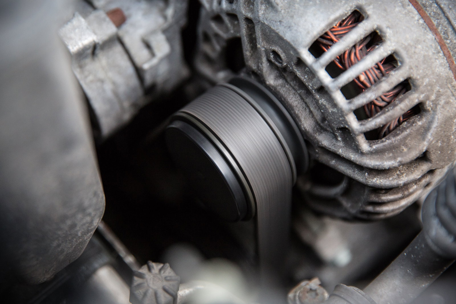 Yes, I know it's the alternator belt, but it's a lot easier to photograph than the cambelt...