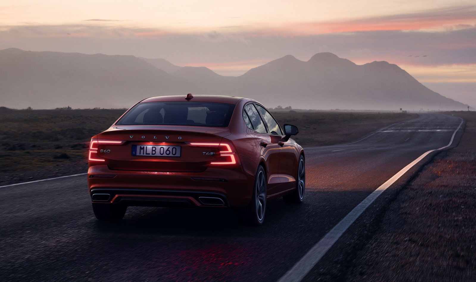 Whichever trim level you go for, the S60 is a fantastic-looking thing