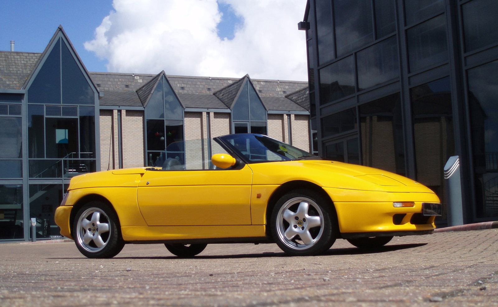 5 Old Euro Heroes You Can Still Afford – And 5 You Can’t