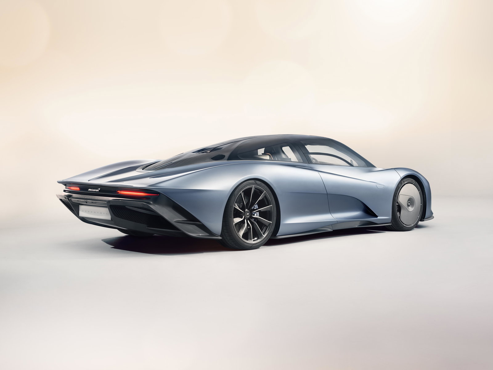 The 250mph, 1036bhp Hybrid McLaren Speedtail Has Landed