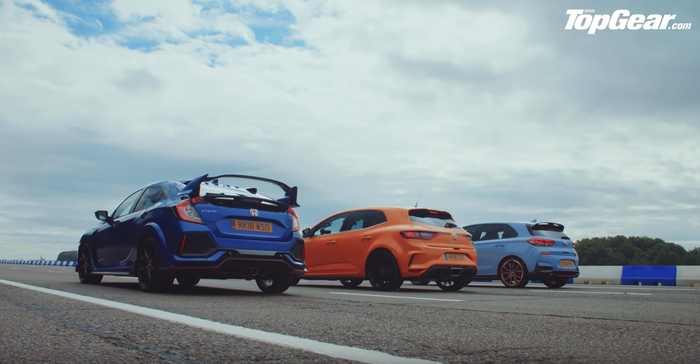 Watch The Honda Civic Type R Remind The World Of Its Power | CarThrottle