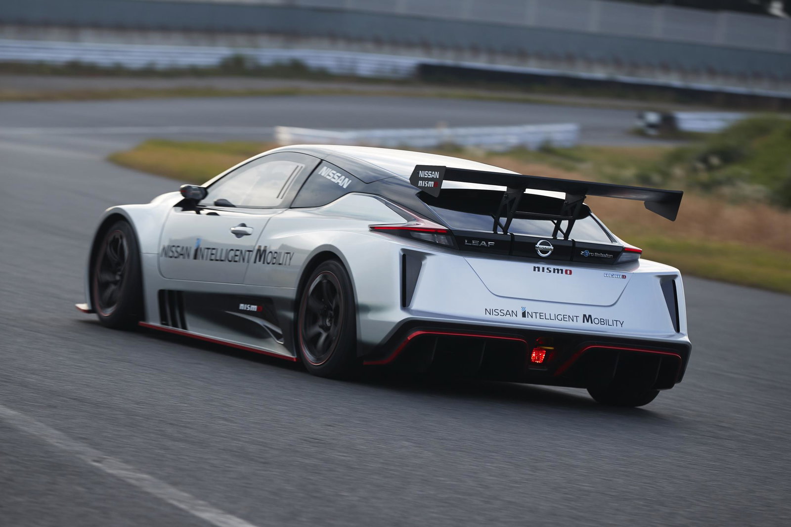 Nissan Just Turned The Leaf Into A Racing Car And It Looks Badass