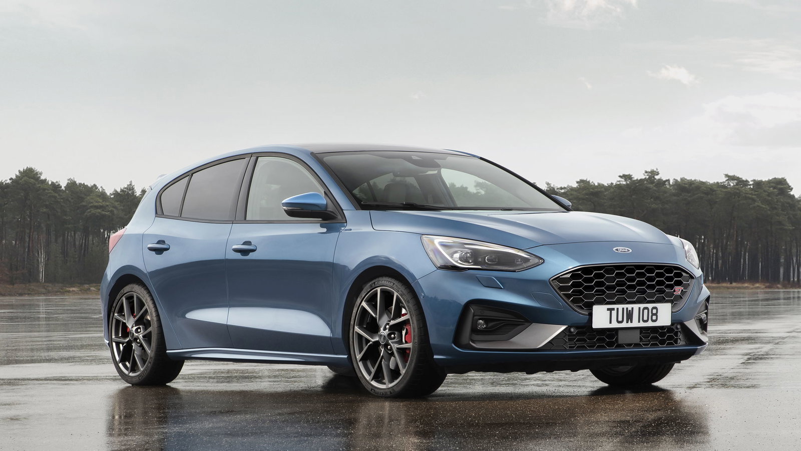 The New Ford Focus ST Just Landed With A 276bhp 2.3 And An E-Diff