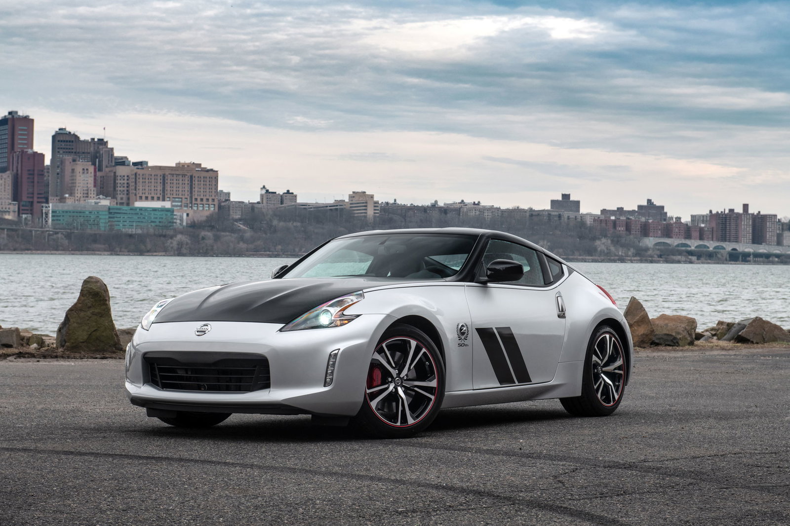 Nissan GT-R And 370Z May Be Scrapped In Europe As Part Of €2.8 Billion Cost-Cutting Programme