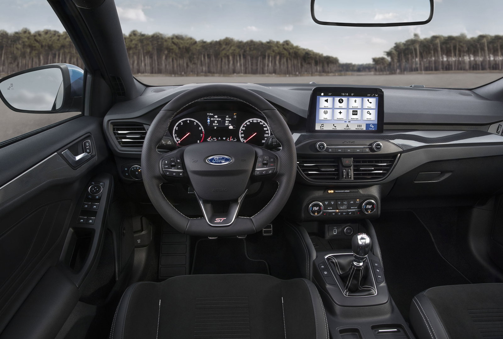The New Ford Focus ST Is Almost £1000 Cheaper Than A Golf GTI