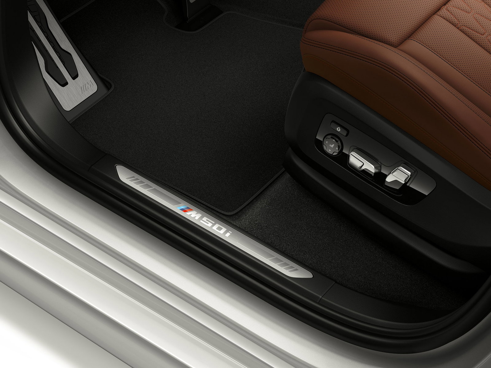 BMW Has Launched 523bhp Versions Of The X5 And X7 SUVs