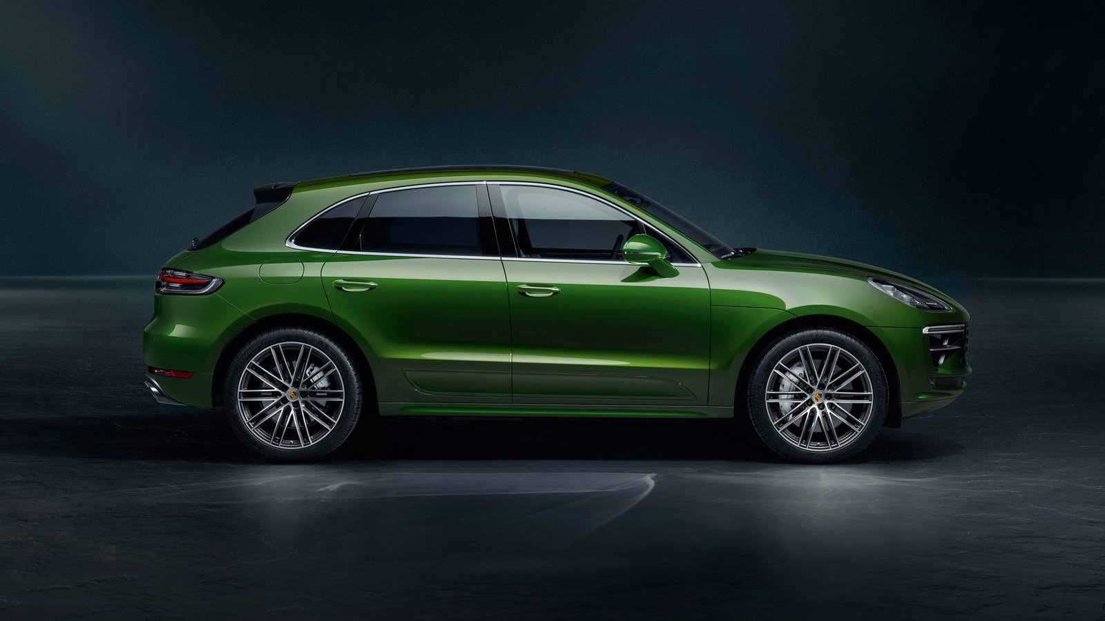 The New Porsche Macan Turbo Will Crush 0-62mph In 4.3 Seconds