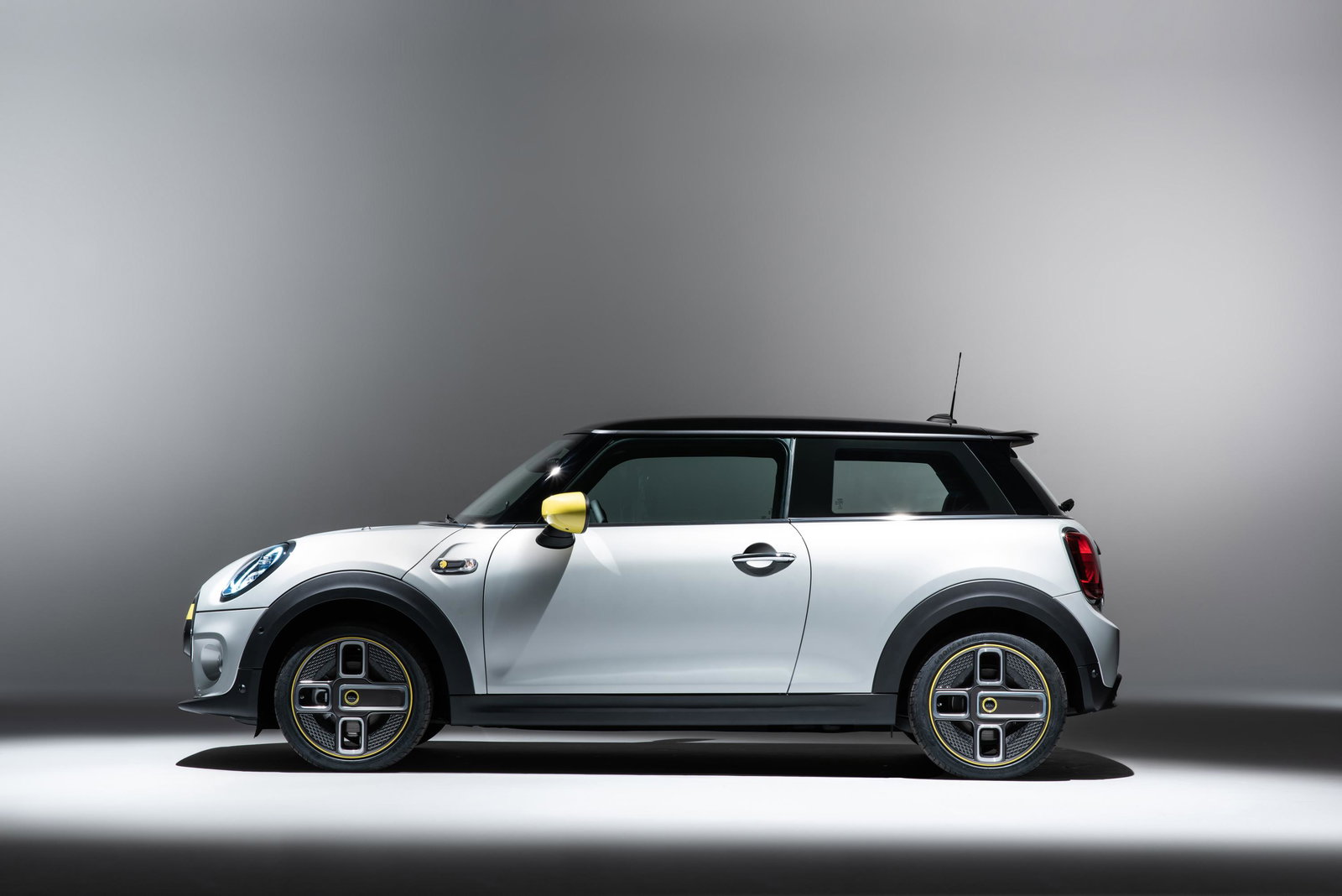 A Smaller, Electric Mini Could Be The Best One Ever