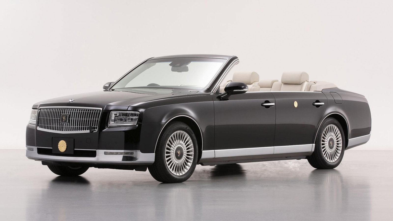 Tesla’s Brief And Bizarre Nurburgring Stint Proves Absolutely Nothing