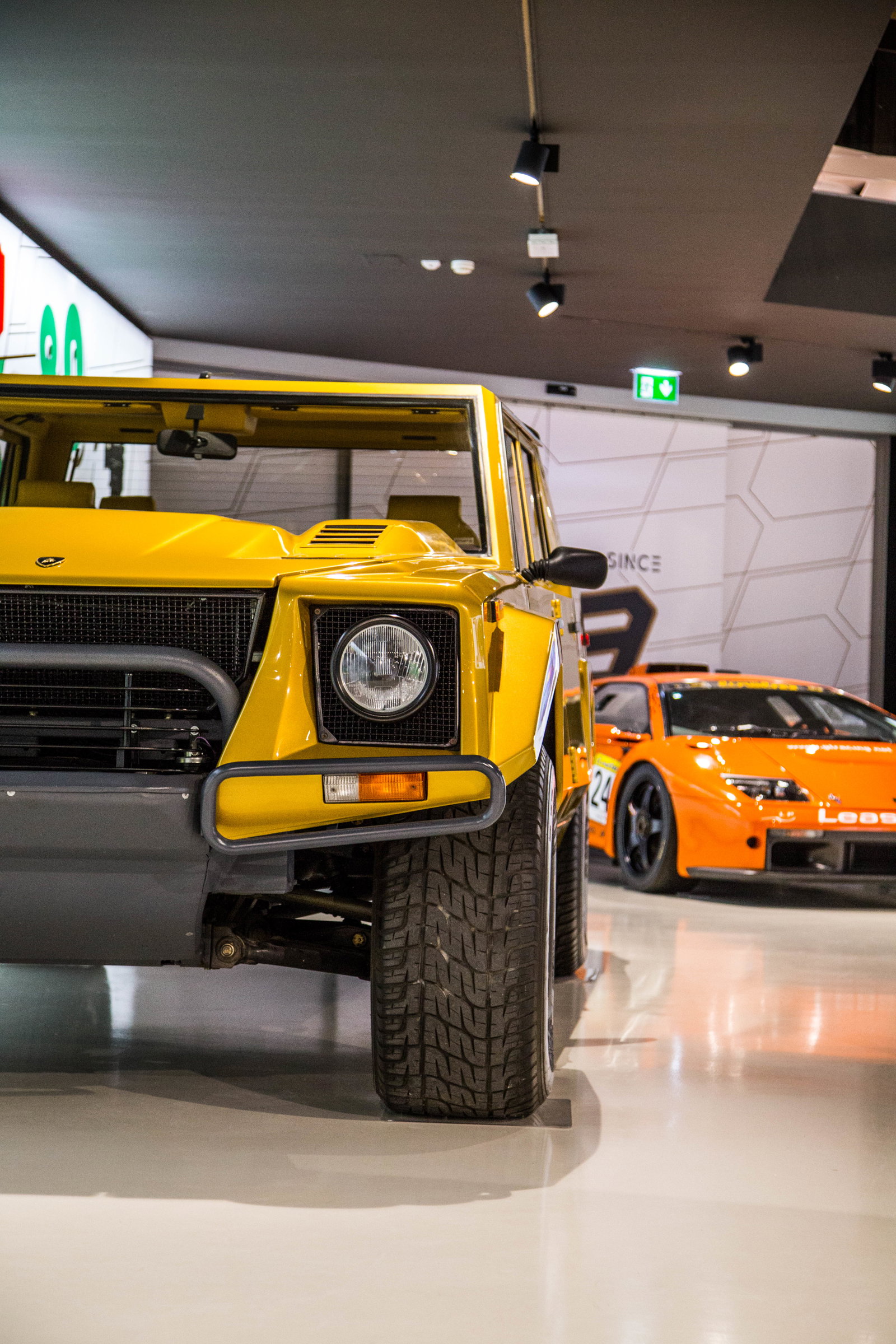 30 Car Photos For Wallpaper Awesomeness