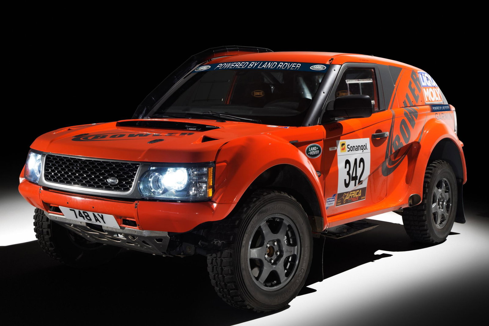 Land Rover Has Bought Off-Road Racing Specialist Bowler