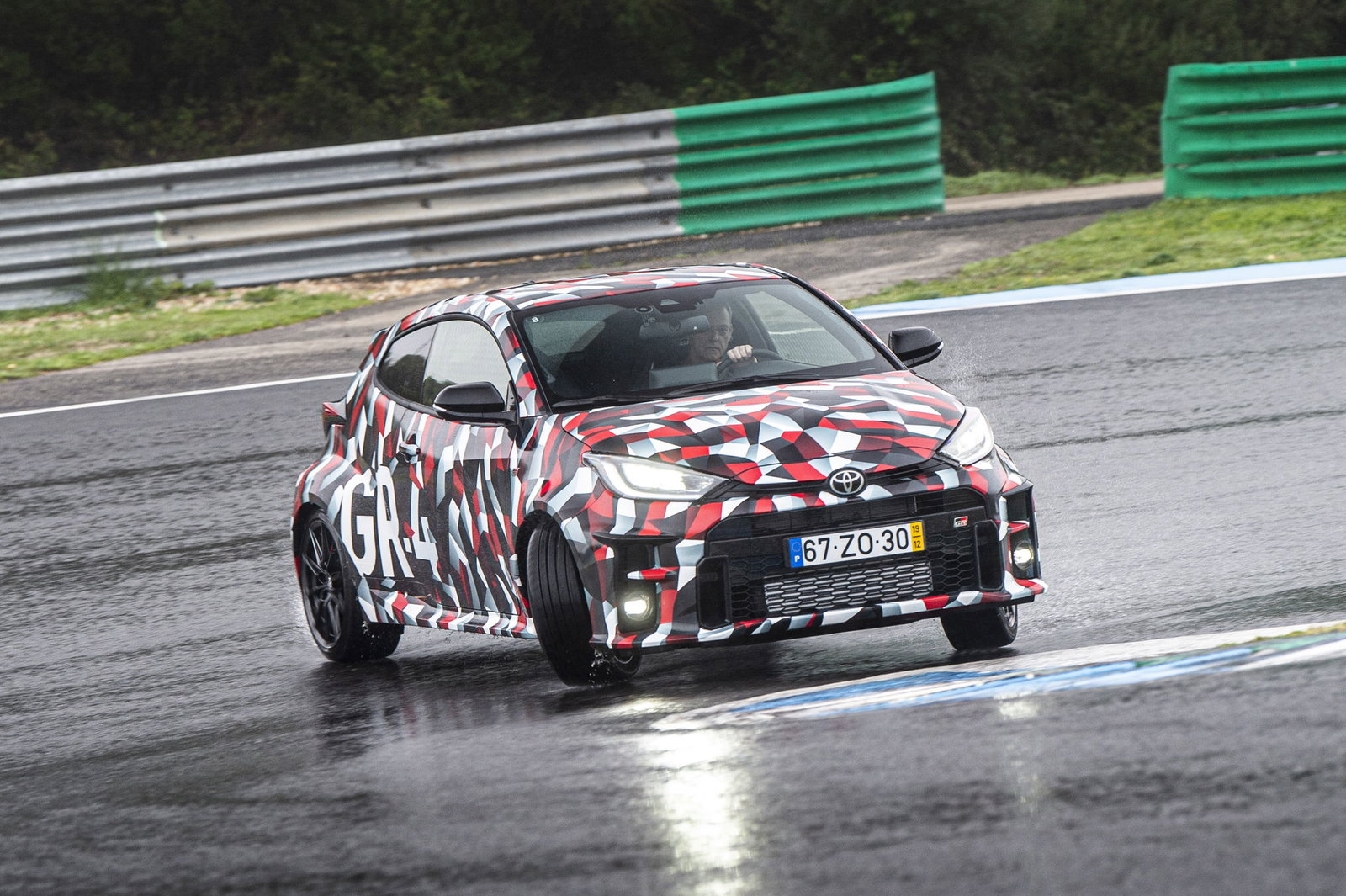 A drive of a late prototype impressed our colleagues at Evo, but early mules had issues...