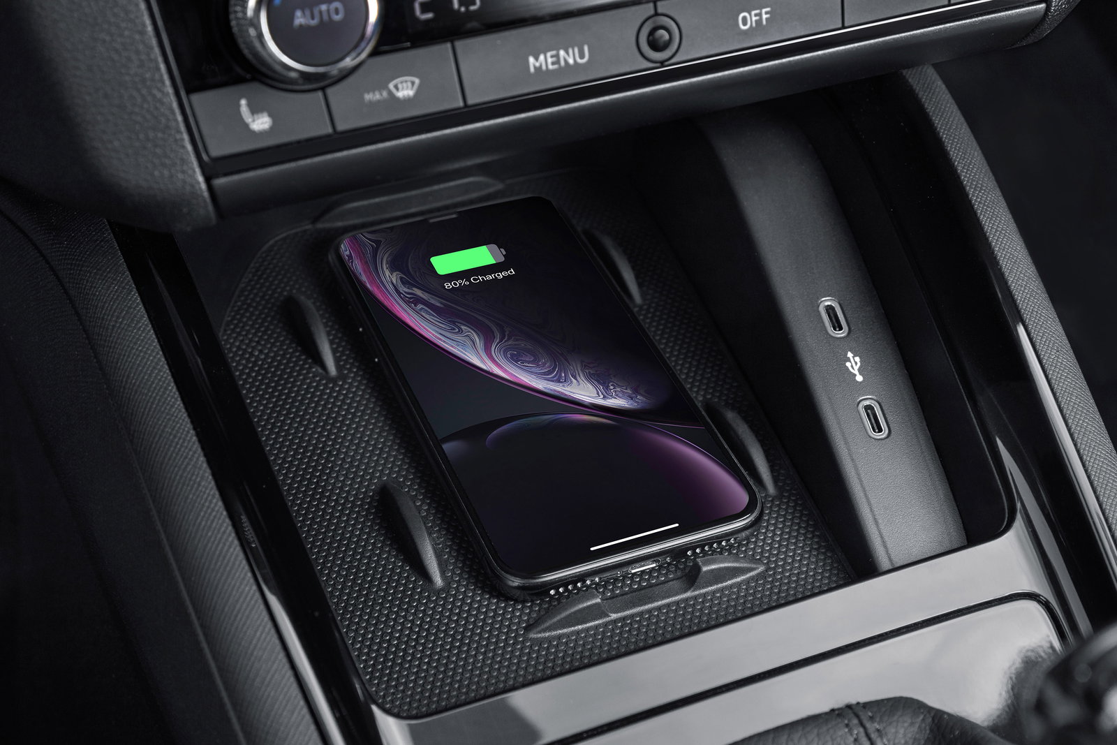5 21st Century Gadgets We’d Love To See In Every Car