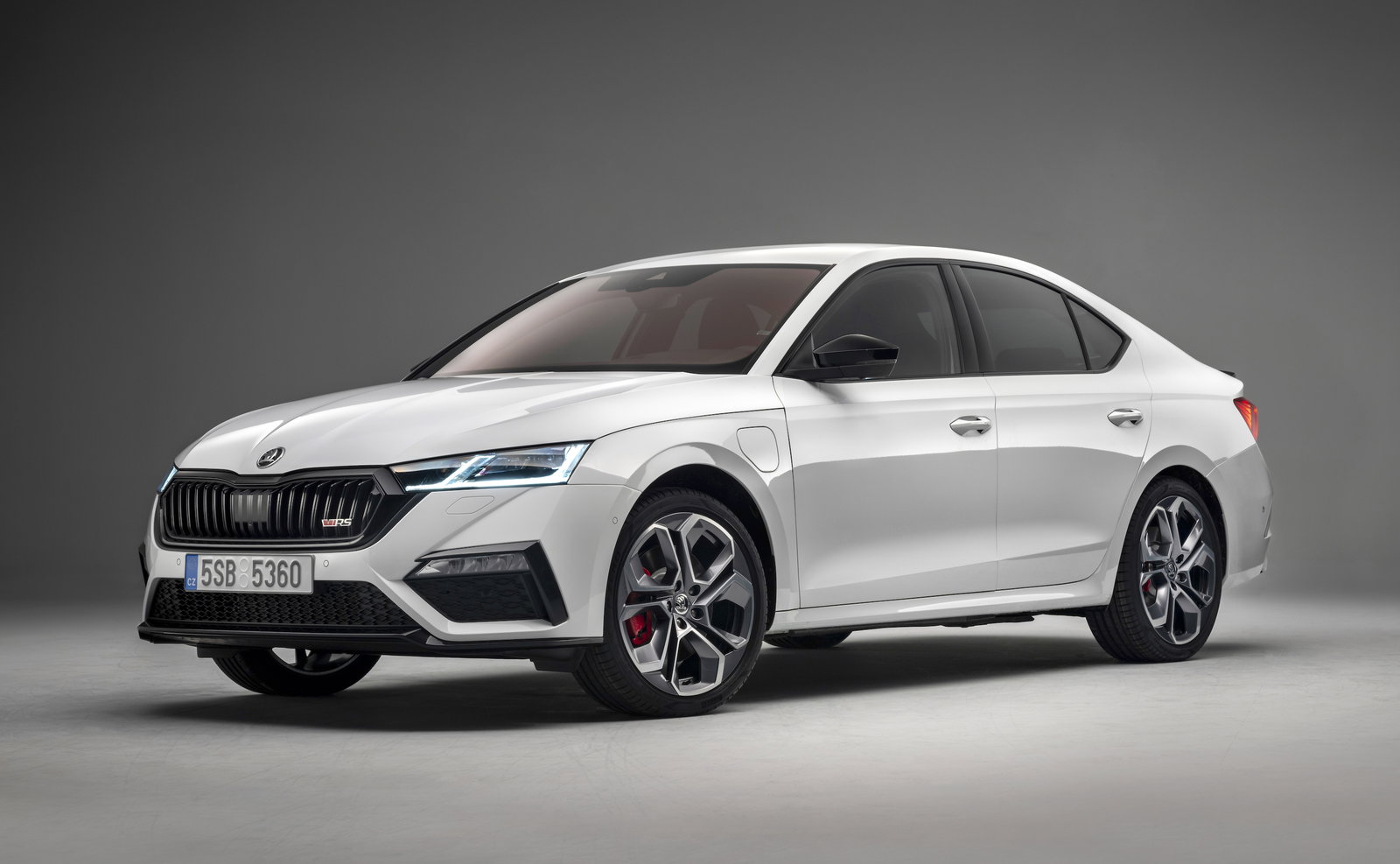 Say Hello To The BMW Concept i4’s Distinctive Face