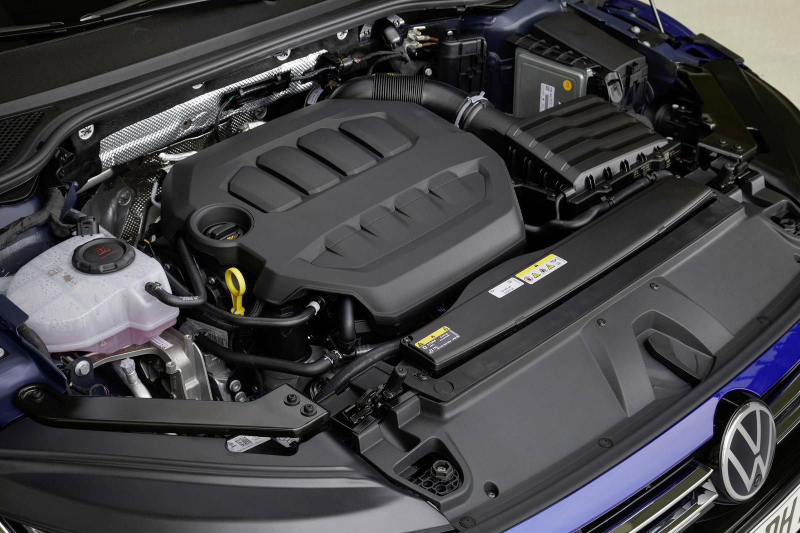 This could have been a VR6, but VW decided an inline-four was a better bet for the Arteon R