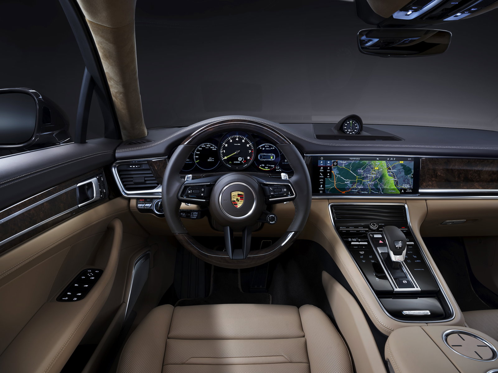 The New 621bhp Porsche Panamera Turbo S Does 0-62mph In 3.1sec