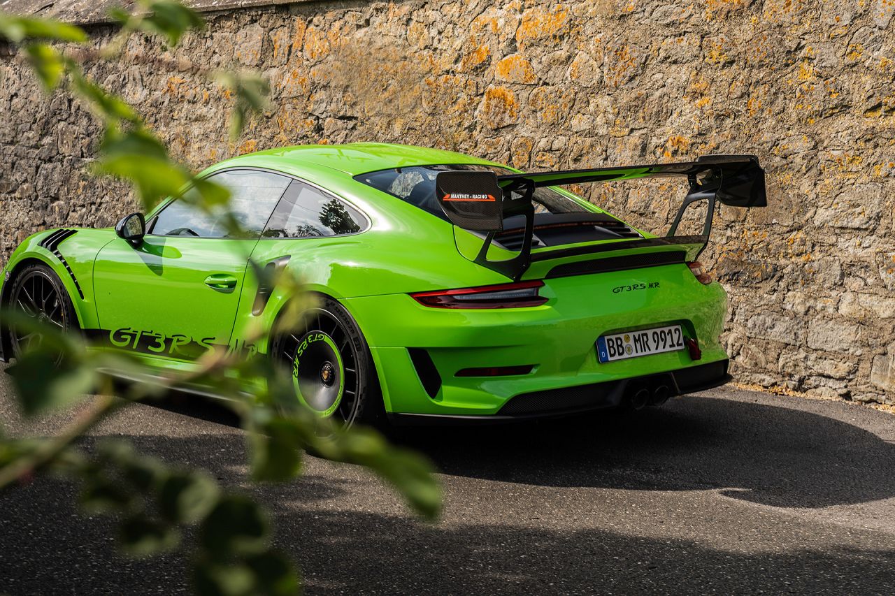 This Is The Porsche 911 GT3 RS MR And You Want One | CarThrottle