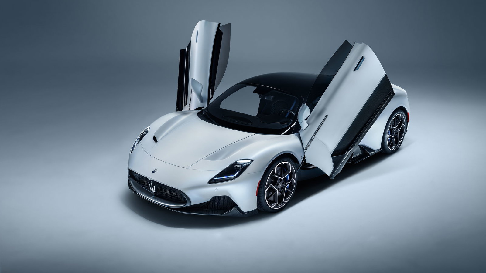 The Mid-Engined, 613bhp Maserati MC20 Supercar Wants To Steal Ferrari Sales
