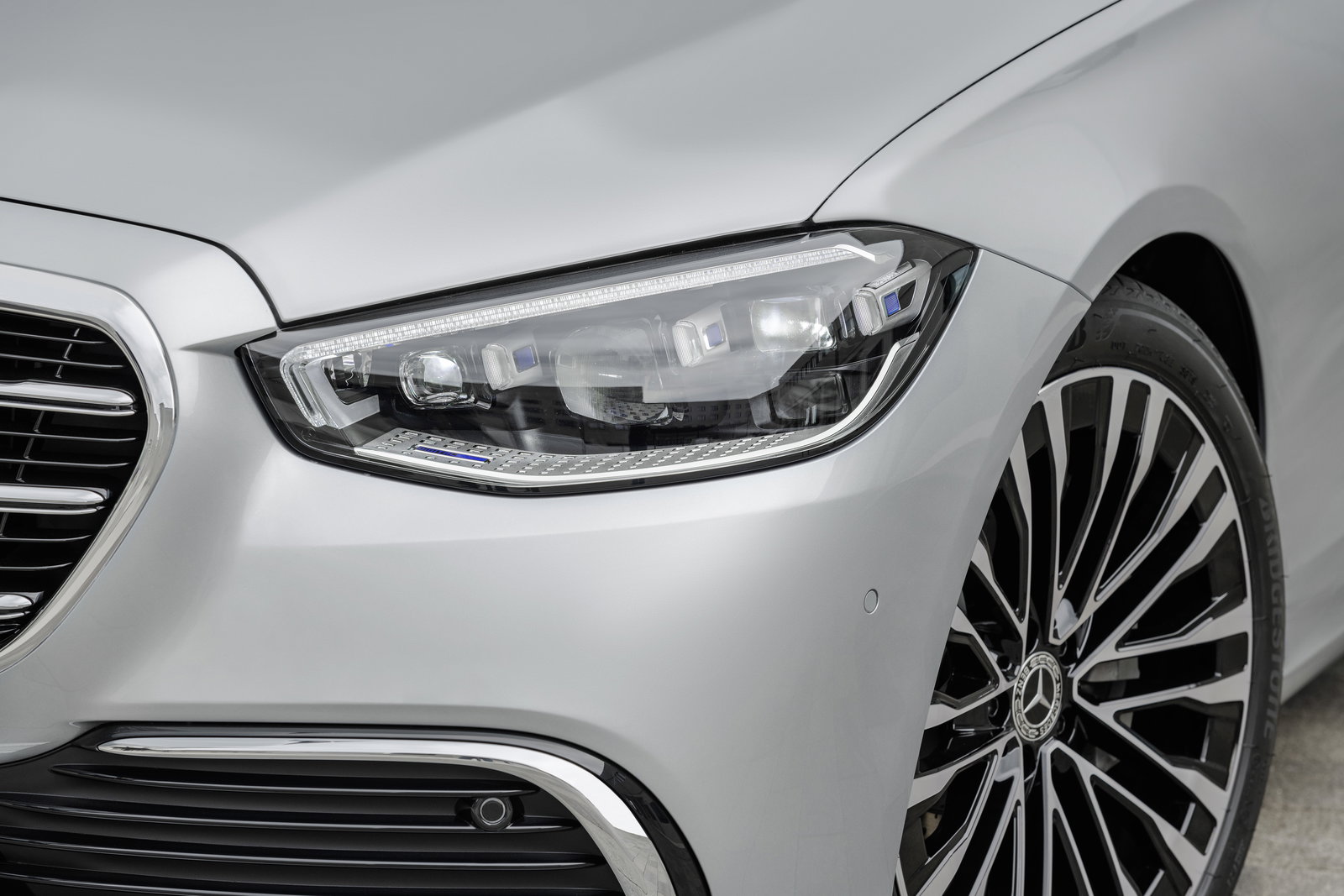 7 Fascinating Technical Facts About The New Mercedes S-Class