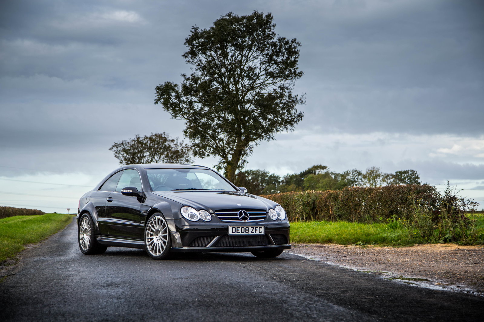 32 Killer Car Wallpapers For Your Desktop And Mobile