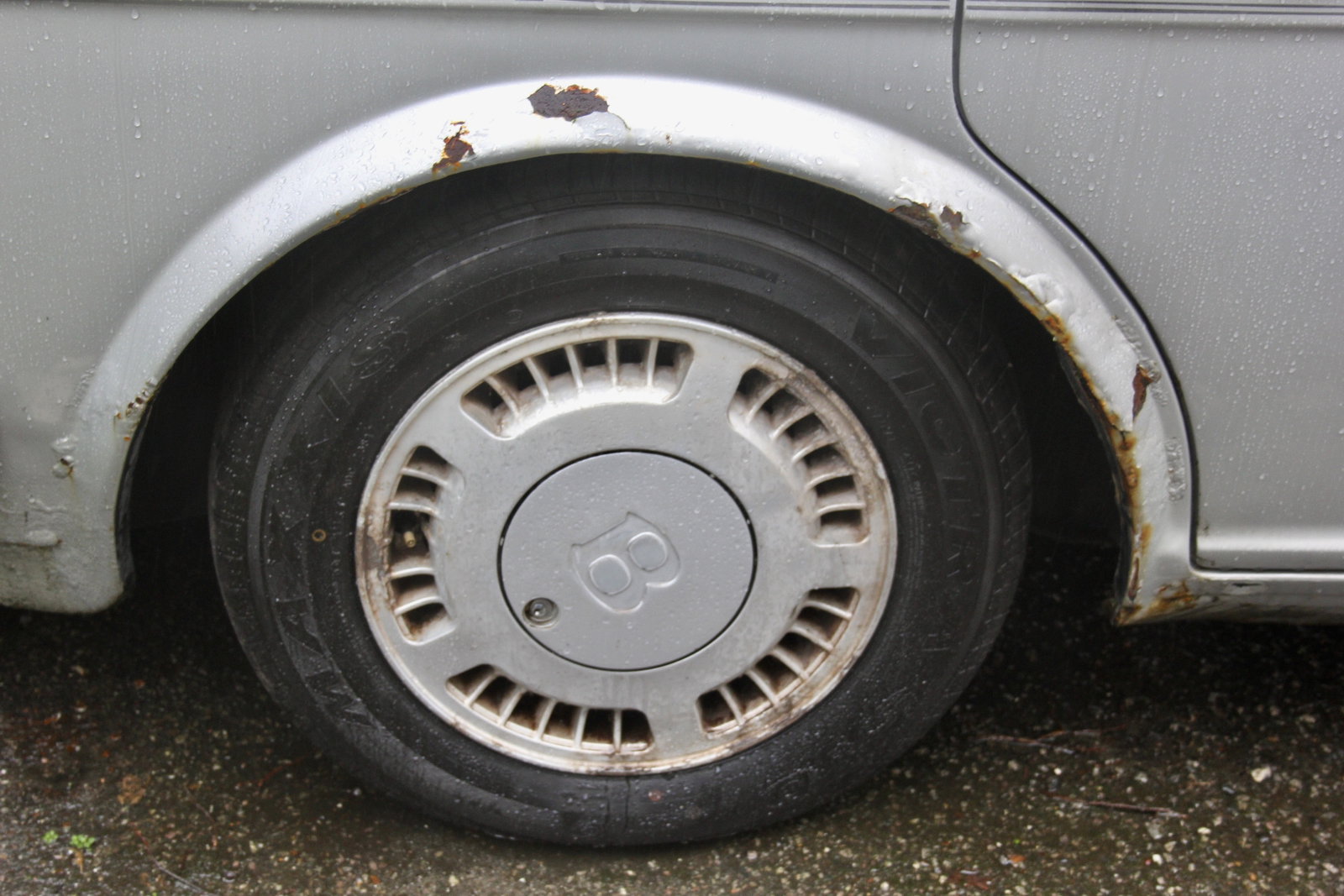This Sad, 150,000-Mile Bentley Mulsanne Deserves To Be Rescued
