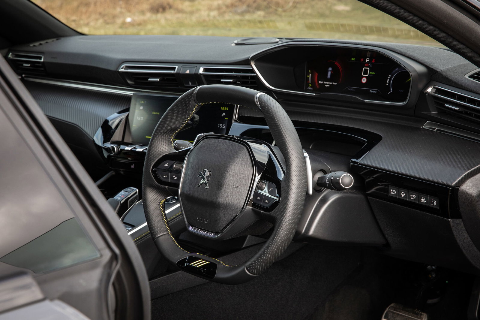 A 1.6-litre inline-four and two electric motors give a combined 355bhp, making for a 0-62mph time of 5.2 seconds