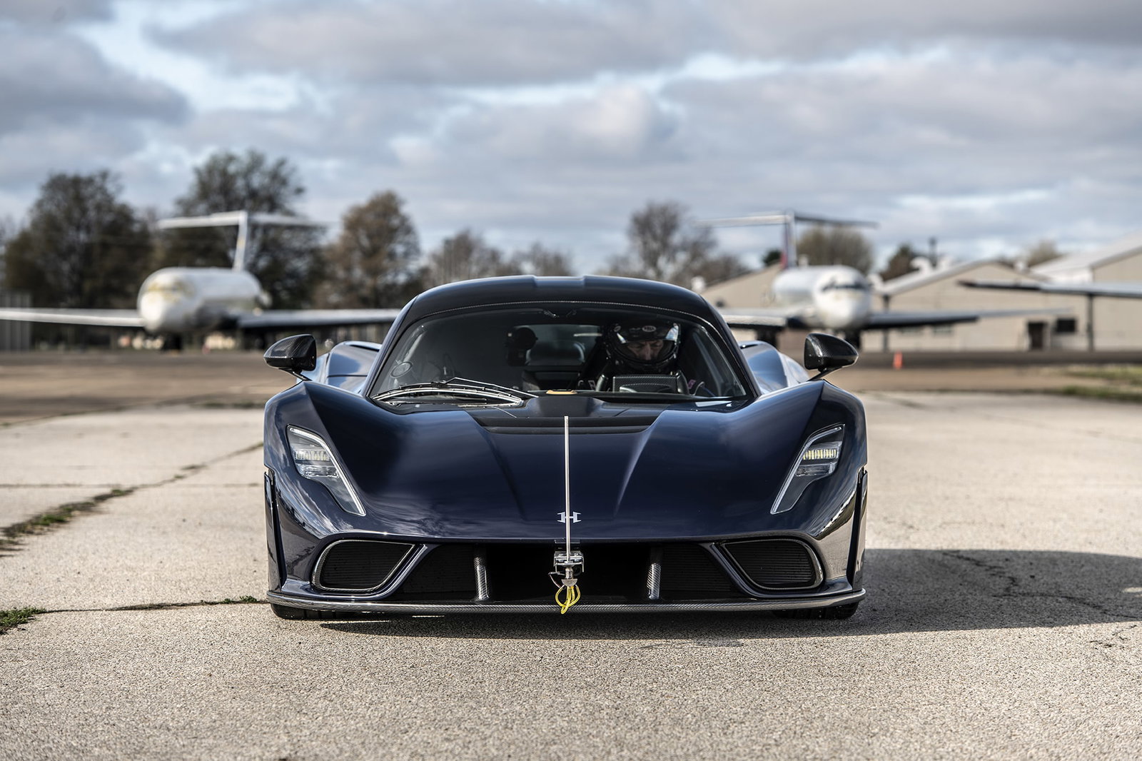 200mph Is No Bother For A Hennessey Venom F5 On Half Power