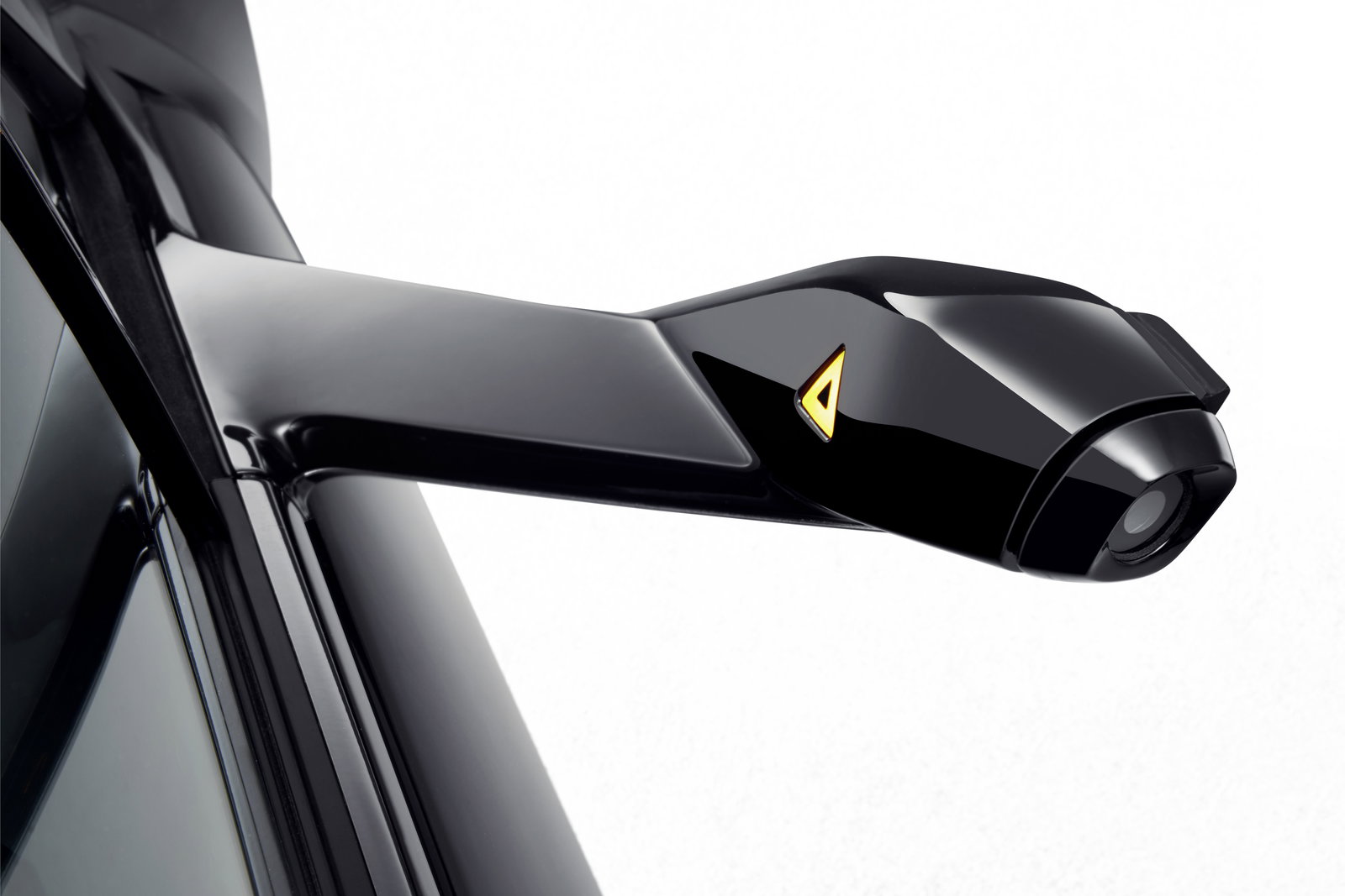 Future BMWs Might Have Virtual Wing Mirrors Beamed Onto The Windows