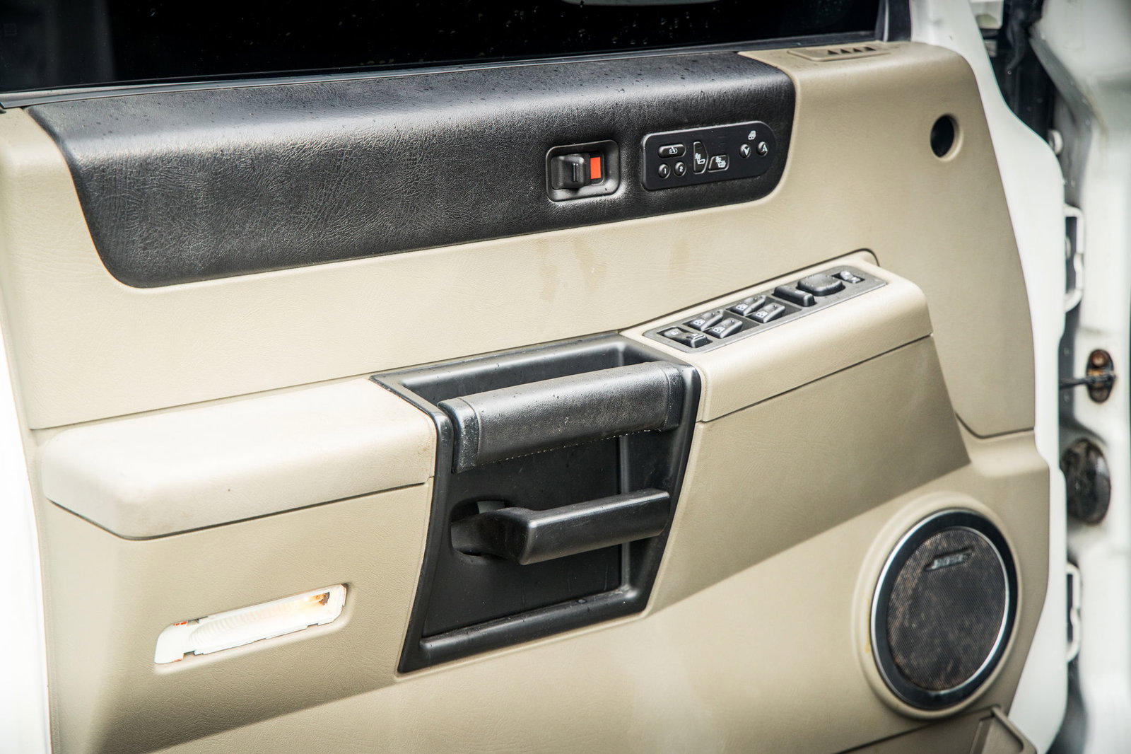 Driving A Hummer H2 Is An Awful And Brilliant Experience All At The Same Time