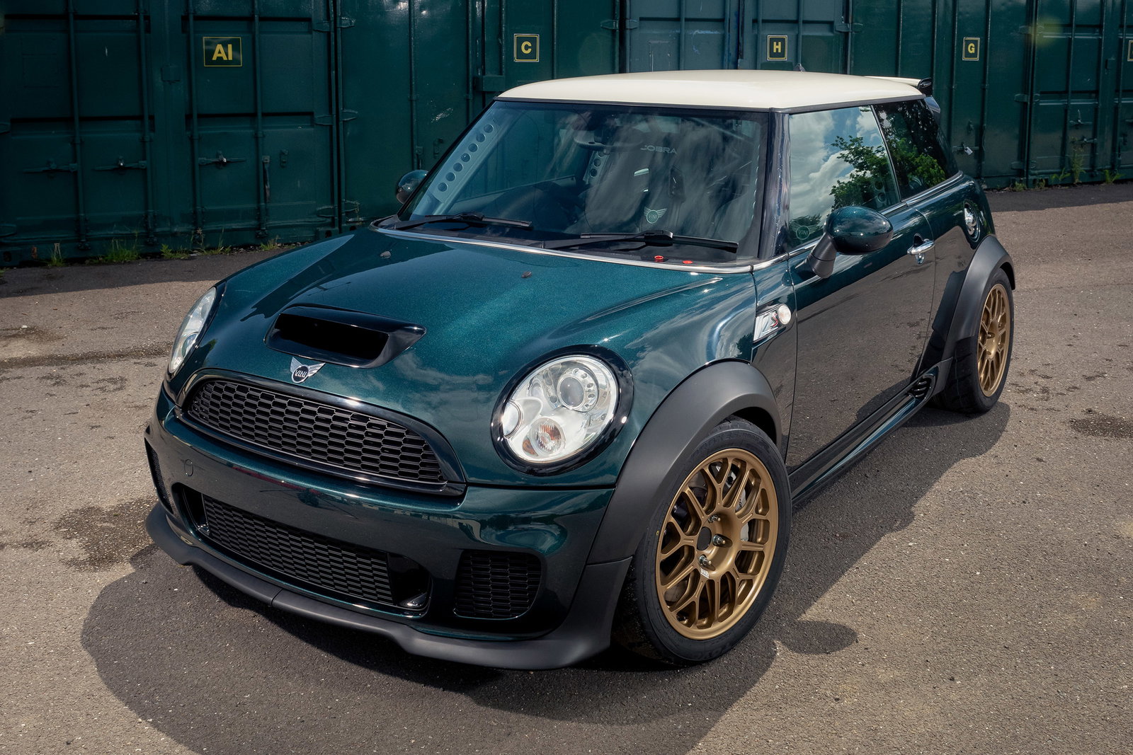 This R56 MINI Cooper S Is Hiding A 414bhp M3 V8 And Subaru