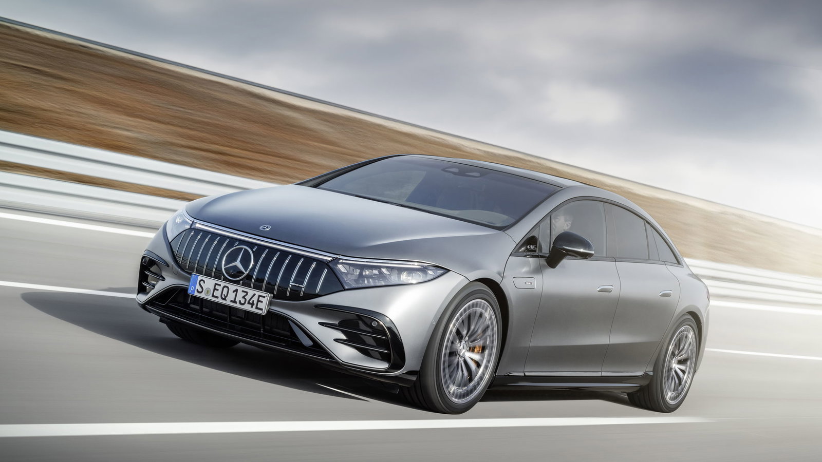 The 2655kg Mercedes EQS 53 Is The Future Of AMG Whether You Like It Or Not