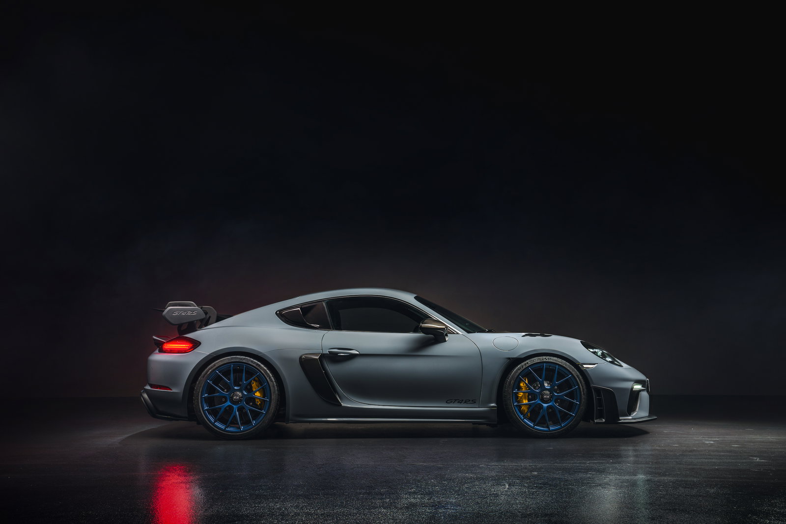 The 493bhp Porsche Cayman GT4 RS Is Here And Other Sports Cars Should Just Give Up