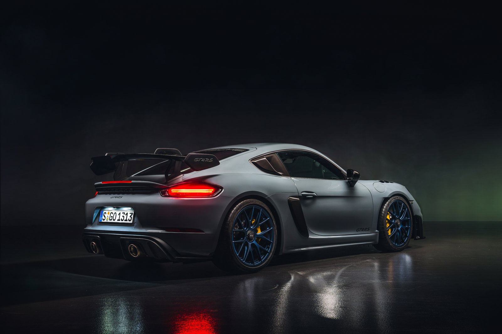 The 493bhp Porsche Cayman GT4 RS Is Here And Other Sports Cars Should Just Give Up