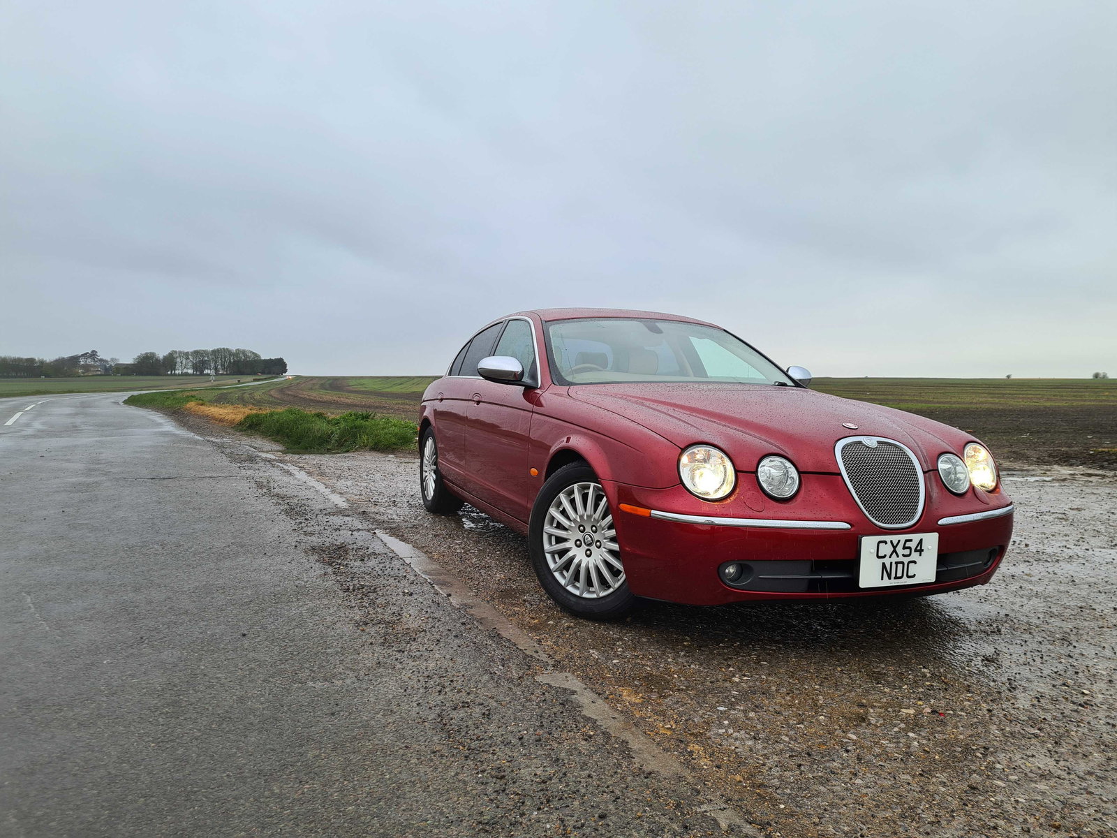 The Jaguar S-Type Is An Underrated Modern Classic, So I Bought This Japanese Import