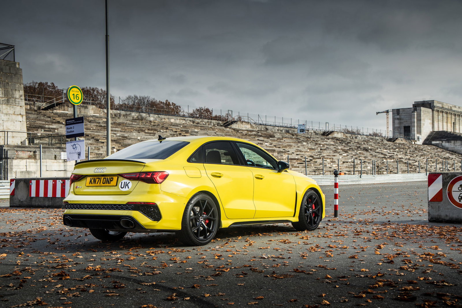 33 Spectacular Car Wallpapers For Desktop And Mobile