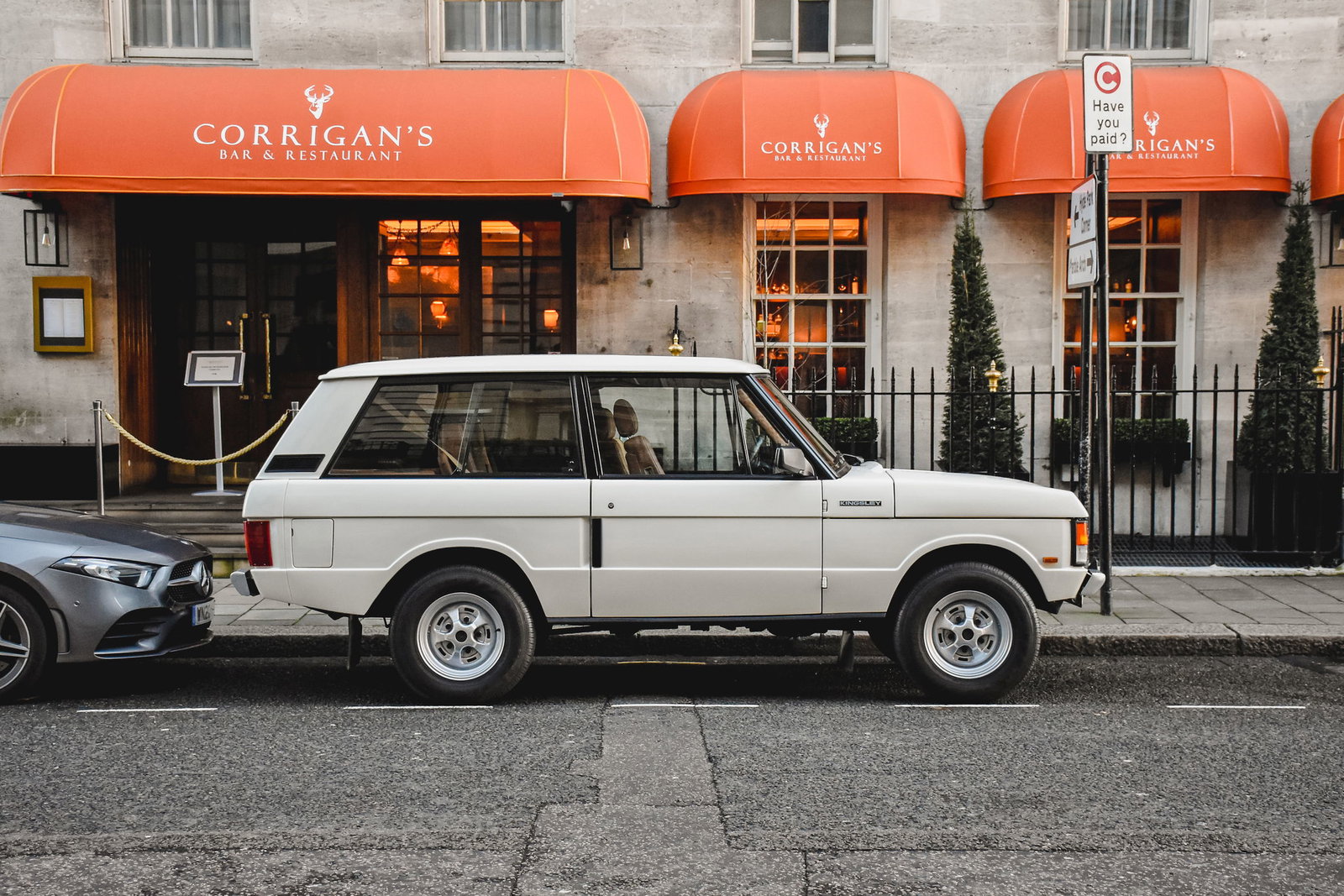 A Restomod Range Rover Classic Makes For A Weirdly Brilliant City Car