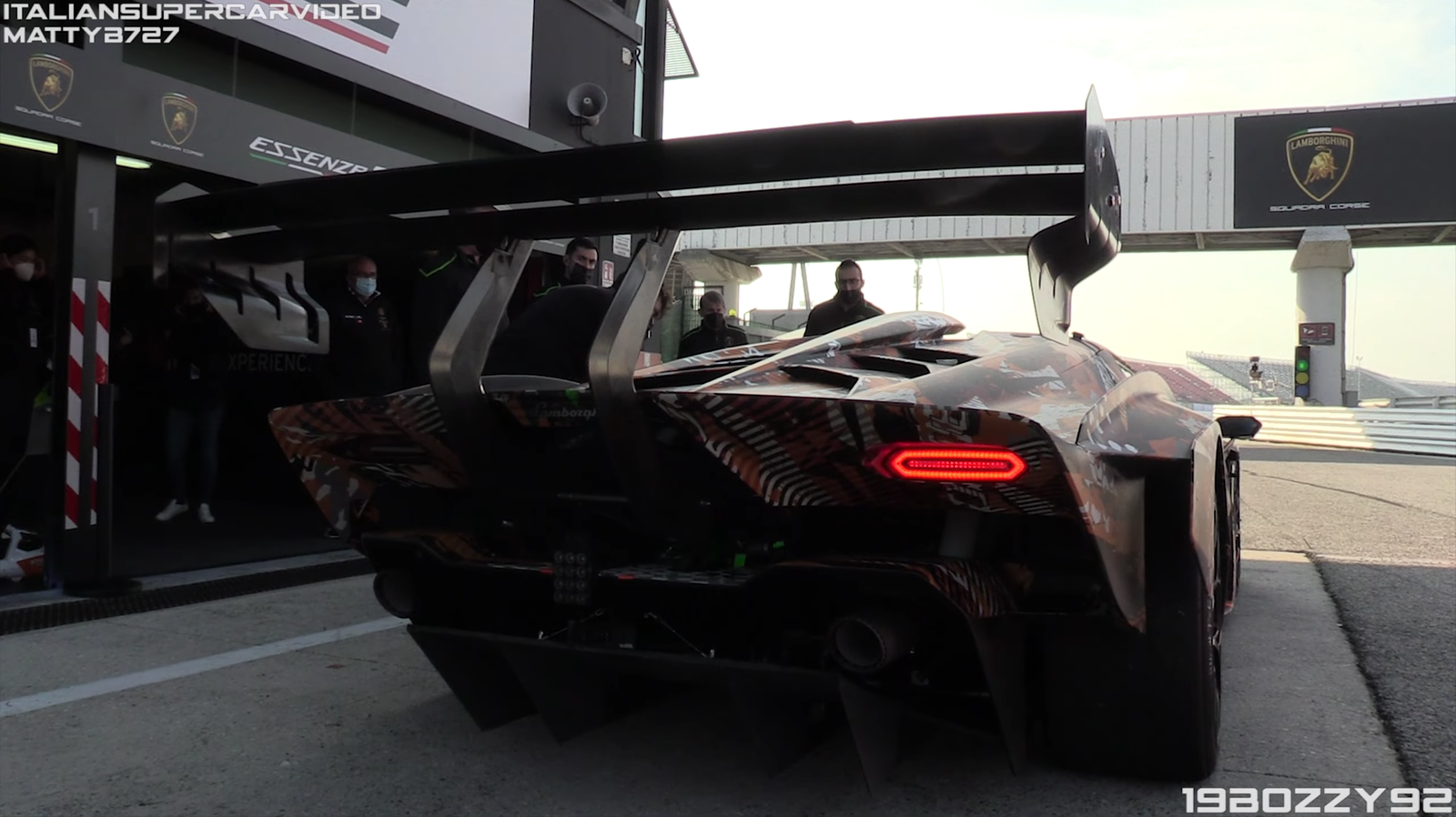 Listen To The Lamborghini Essenza SCV12 Doing Its Angry Thing For 20 Minutes