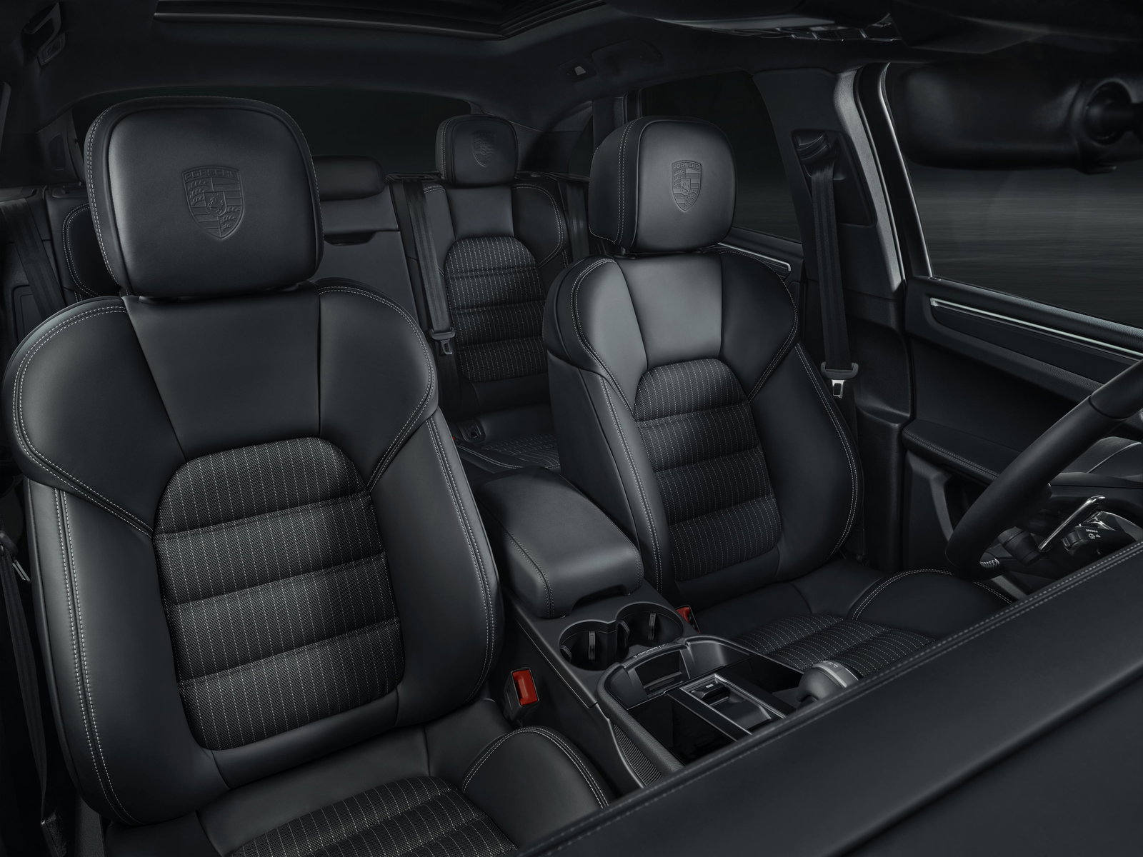 The Porsche Macan T Combines A 261bhp Inline-Four With Chassis Tweaks