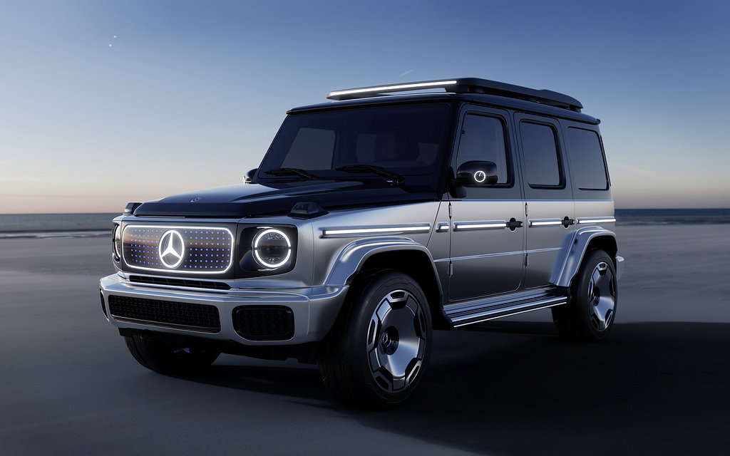 Watch The Upcoming Electric Mercedes G-Wagon Do A 360 Degree ‘Tank Turn’
