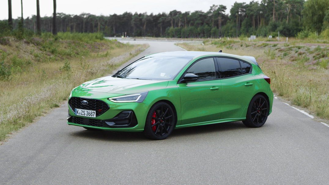 Ford Focus ST Track Pack Aims At The Civic Type R With Adjustable ...