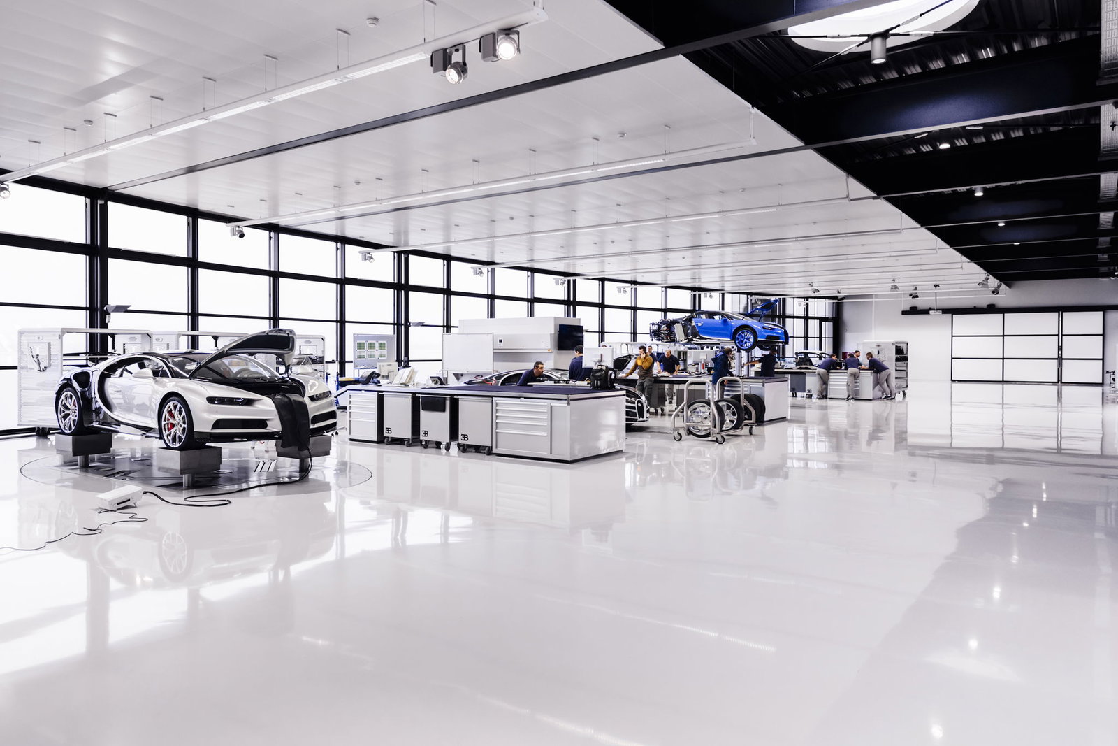 £11,500 Replacement Key Among Hilarious Bugatti Chiron Parts/Maintenance Costs